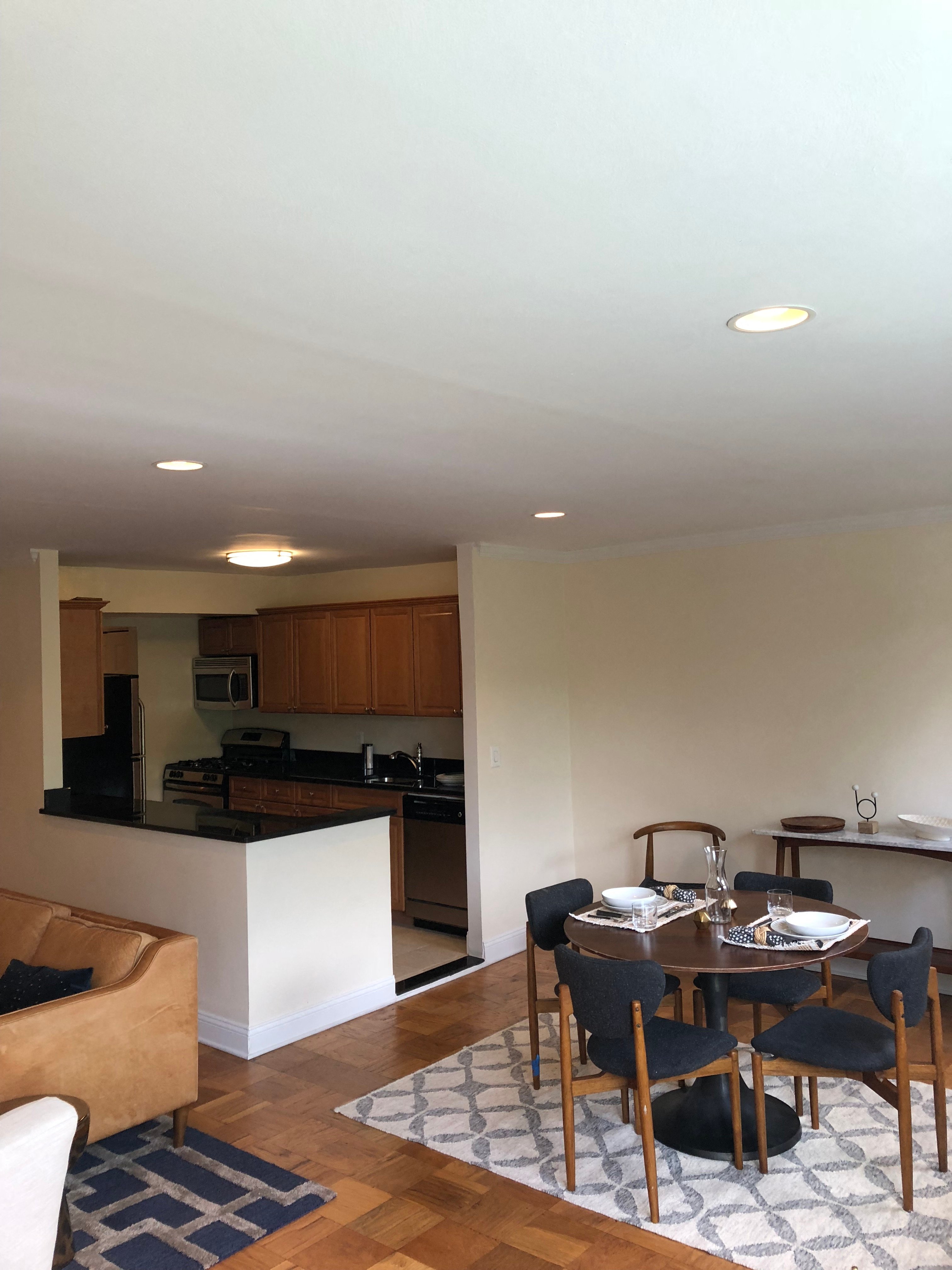 The Chalet Apartments No Fee, full service, luxury apartments in